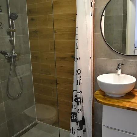 Dom Aurora - 2, 3, 4 Osobowe Nad Morzem *