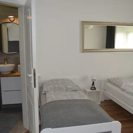 Dom Aurora - 2, 3, 4 Osobowe Nad Morzem Дзивновек